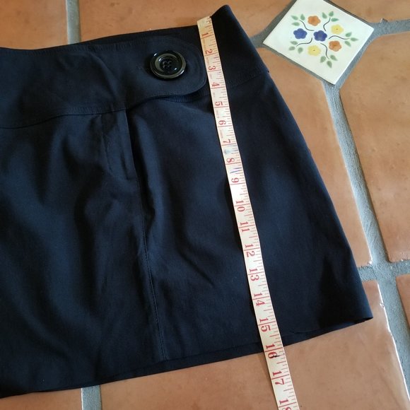 Le Chateau Black Mini Skirt - Picture 6 of 7